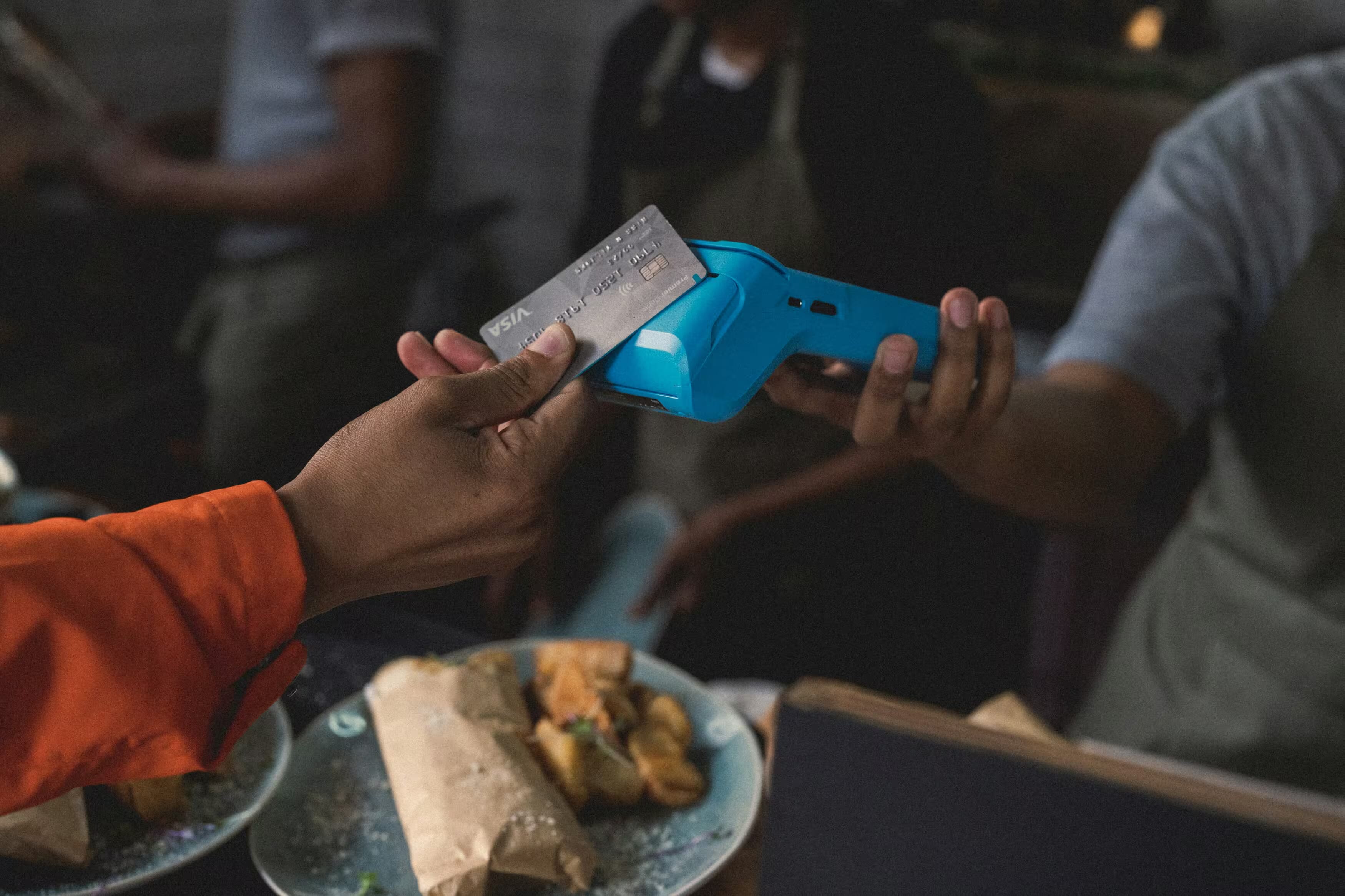 choose the right card for your daily transactions