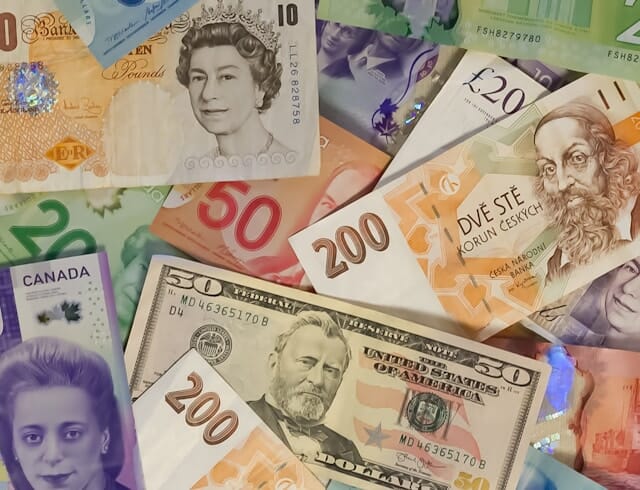 Factors Affecting Currency Exchange Rates