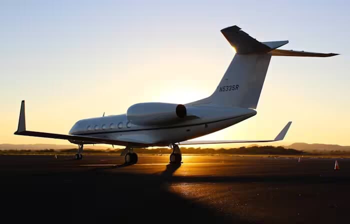 When it comes to air travel, private jets and commercial planes operate at different altitudes